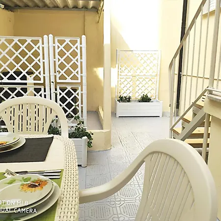 Boutique With Terrace * فياريجيو